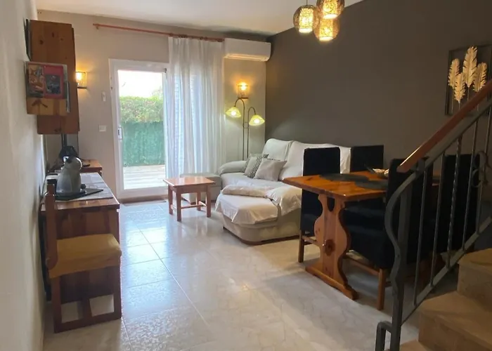 Casa Sobrestany Tatil Evi *